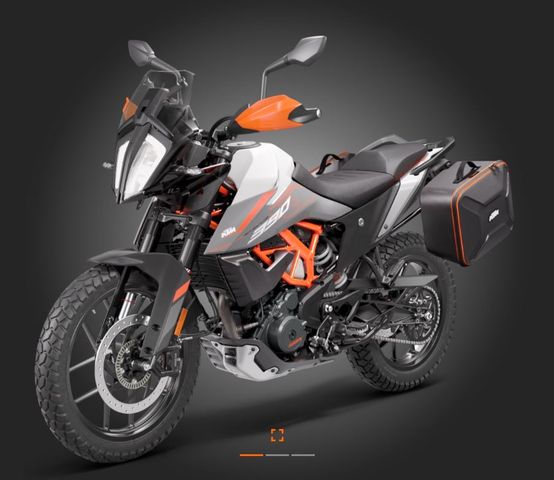 KTM 390 Adventure mit Koffern A2