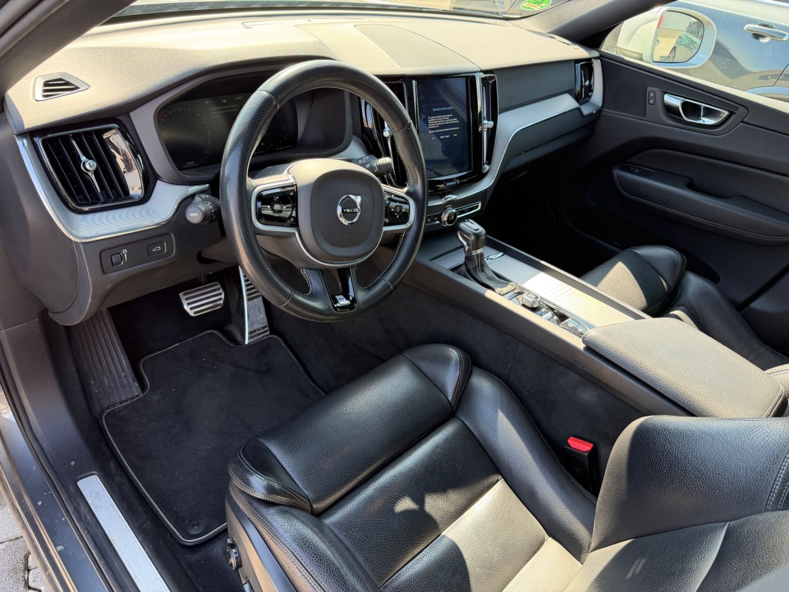 Volvo XC60 R Design AWD Aut.Pano.Navi.Garantie foto 13