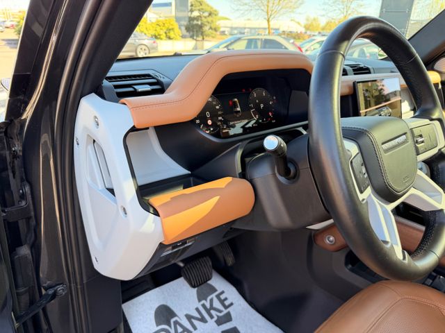 Land Rover Defender 130 First Edition Vollausstatttung