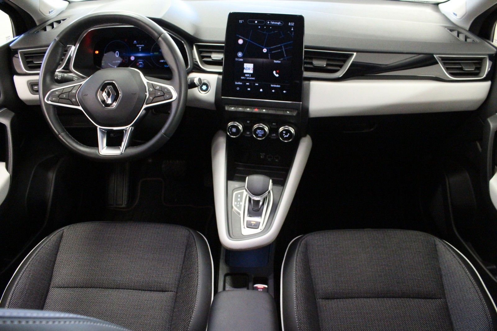 Fahrzeugabbildung Renault Captur E-Tech Plug-In 160* Edition One *