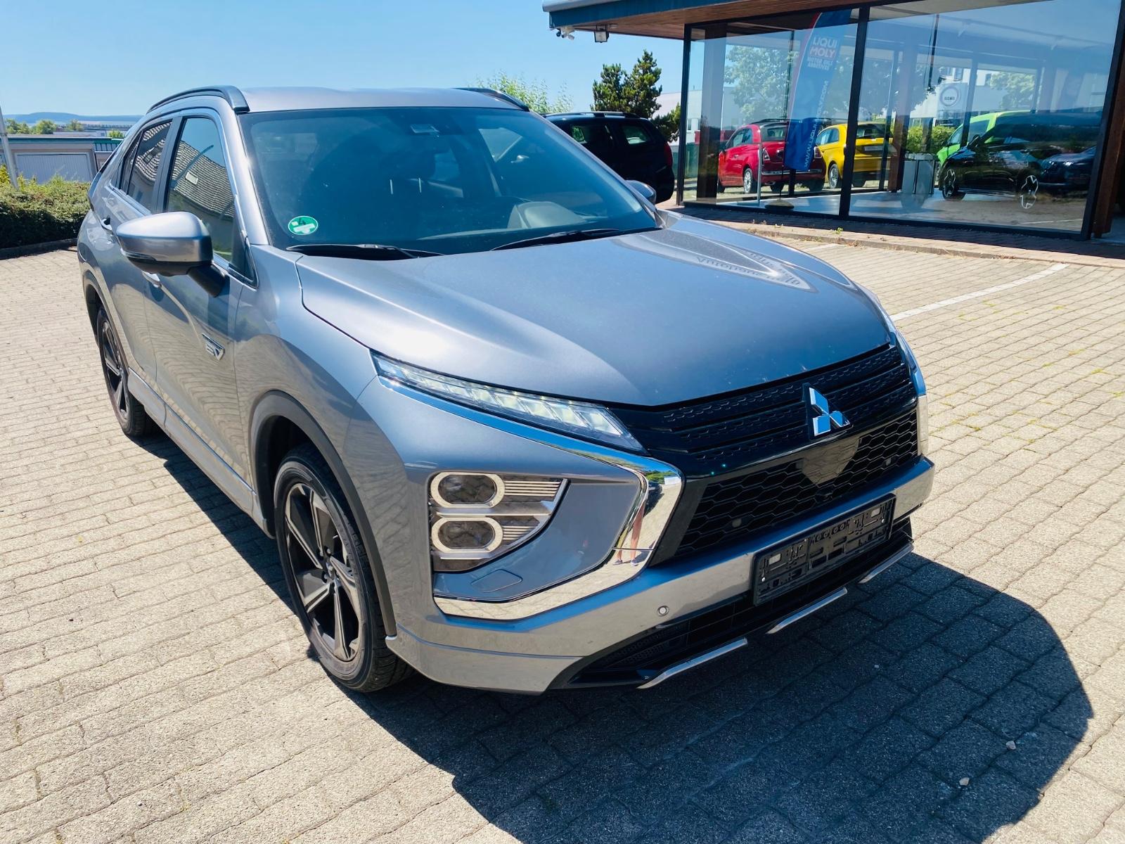 Mitsubishi Eclipse Cross Plus Select Hybrid 4WD 1. Hand