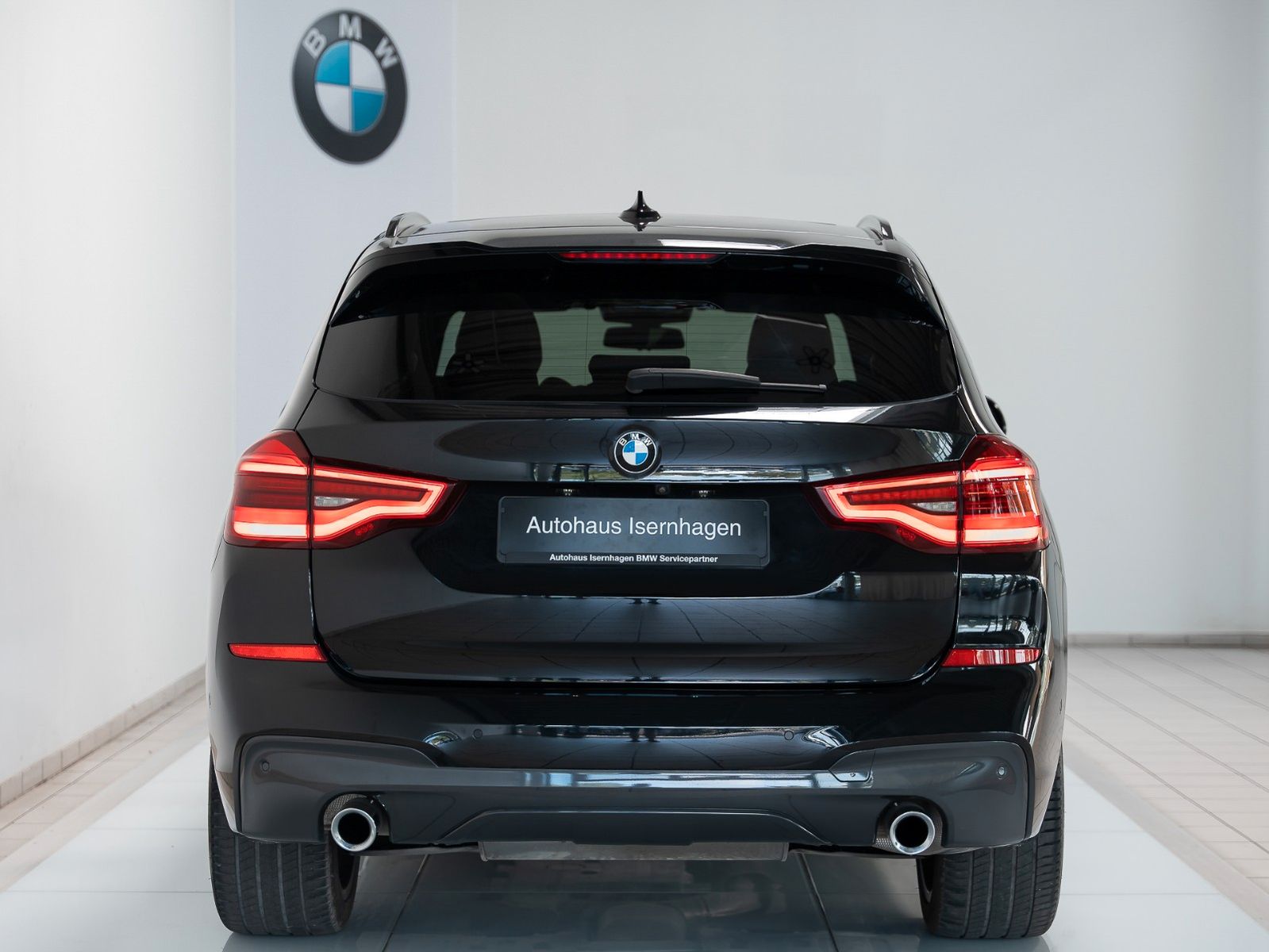 Fahrzeugabbildung BMW X3 xD30d M Sport Kamera HUD HiFi Panorama 20Zoll