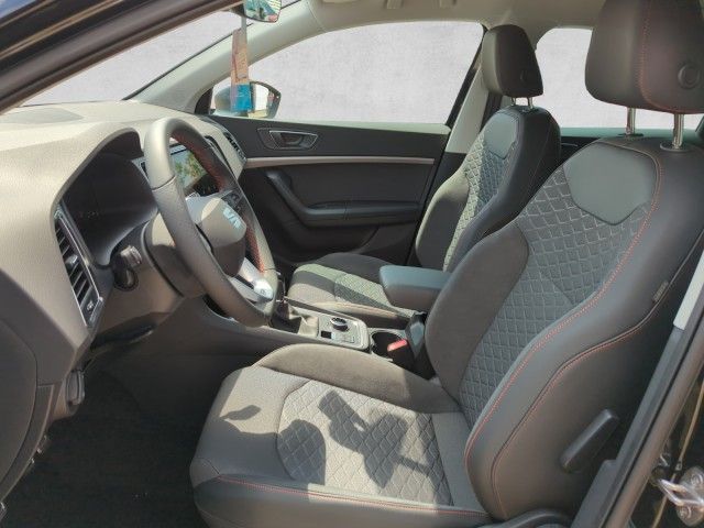 Fahrzeugabbildung SEAT Ateca FR Navi,LED,AHK,Parklenkassist,SHZ