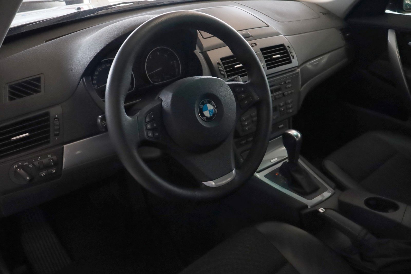 Fahrzeugabbildung BMW X3 xDrive 20d Edition Lifestyle AHK