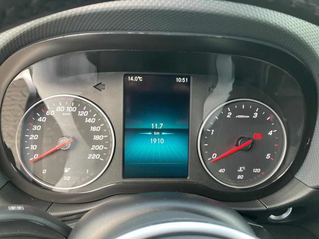 Fahrzeugabbildung Mercedes-Benz T 180 d STYLE Standard *Navi*Leder*SpurH*2xKlima