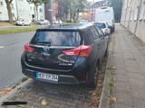 Toyota Auris Hybrid Edition 1,8-l-VVT-i Edition - Toyota Auris in Essen