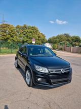 Volkswagen Tiguan 2.0 TDI, R-Line - Volkswagen Tiguan mit Diesel-Antrieb: Limousine, Automatik
