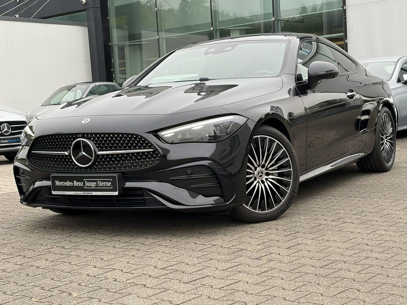 Fahrzeugabbildung Mercedes-Benz CLE 300 4M AMG*FAP+*BURMESTER+PANO*SITZKLIMA