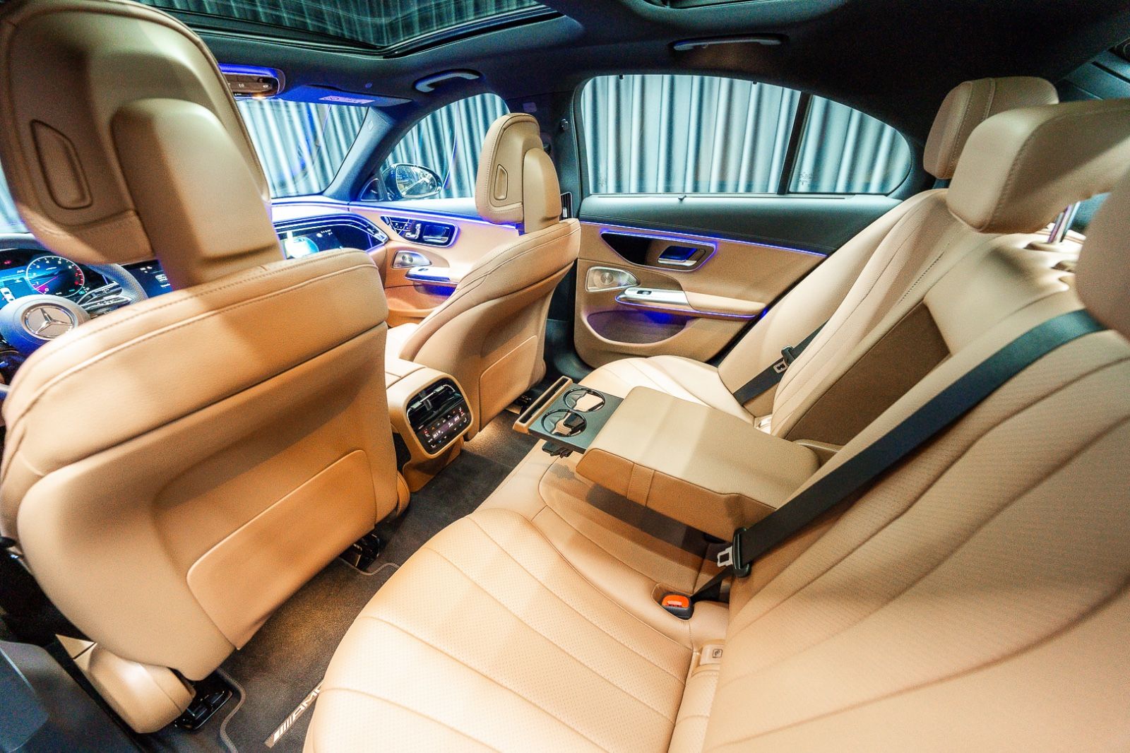 Fahrzeugabbildung Mercedes-Benz E 200 AMG Premium Plus*Superscreen*Keyless*
