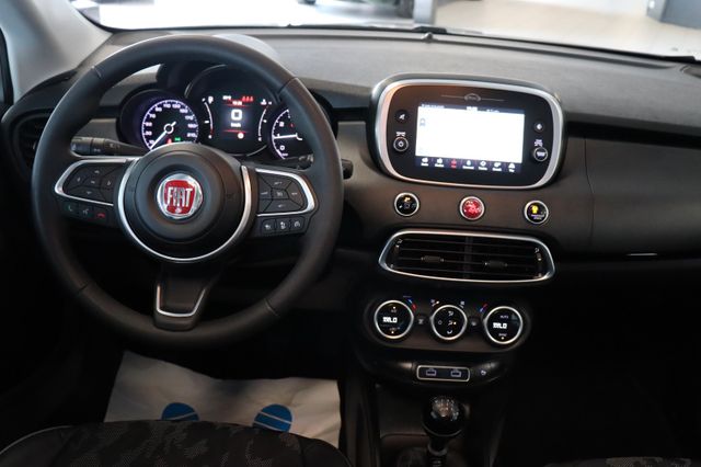 Fahrzeugabbildung Fiat 500X Cross|1HAND|PANO|KAMERA|ACC|19ZOLL|