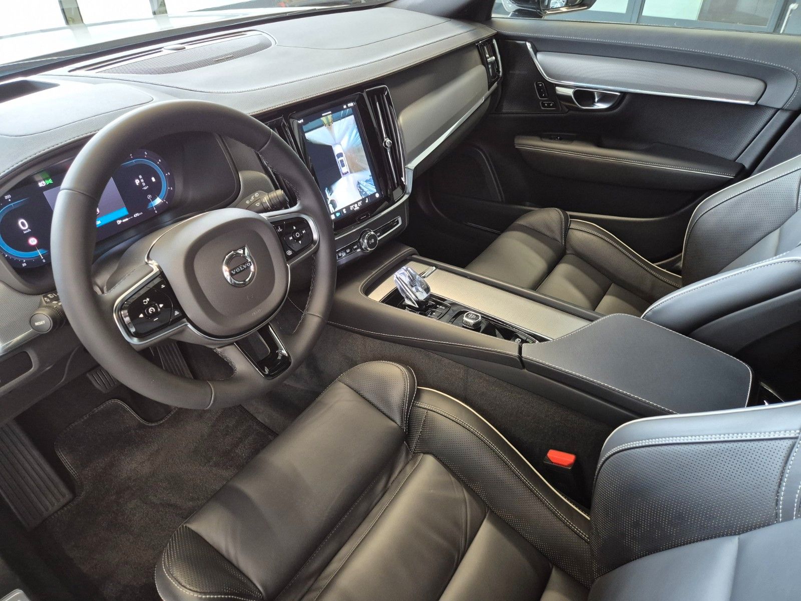 Volvo V90 B4 2.0d ULTIMATE DARK LEDER NAV LED PANO ACC foto 19