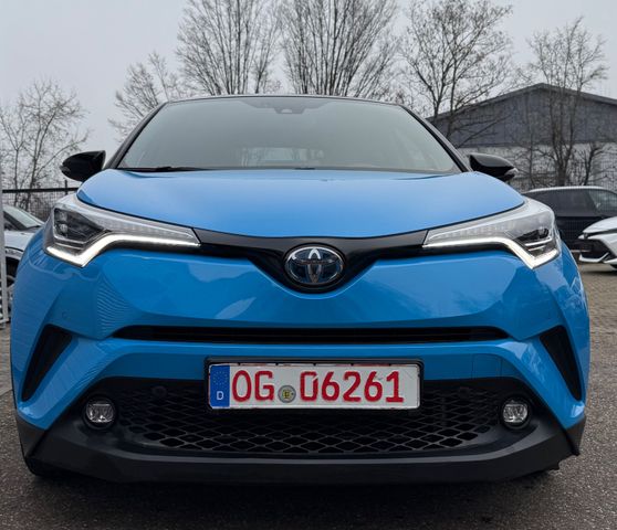 Toyota C-HR Hybrid Style Selection