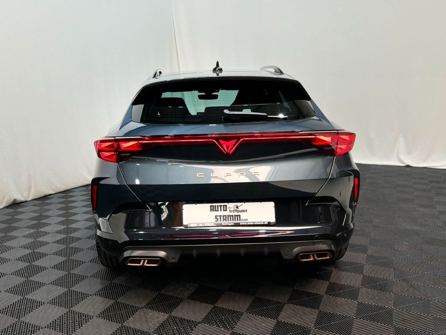 Fahrzeugabbildung CUPRA Formentor 1.5 e-HYBRID / EdgePaket / AHK