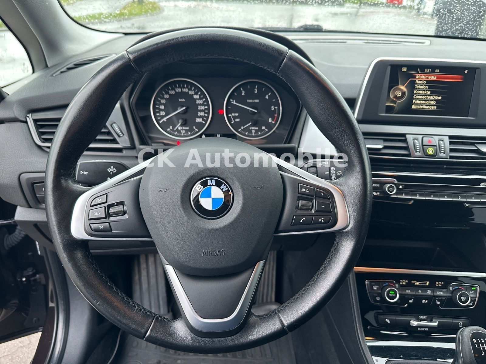 Fahrzeugabbildung BMW 218d Active Tourer Advantage/LED/SHZ/PDC