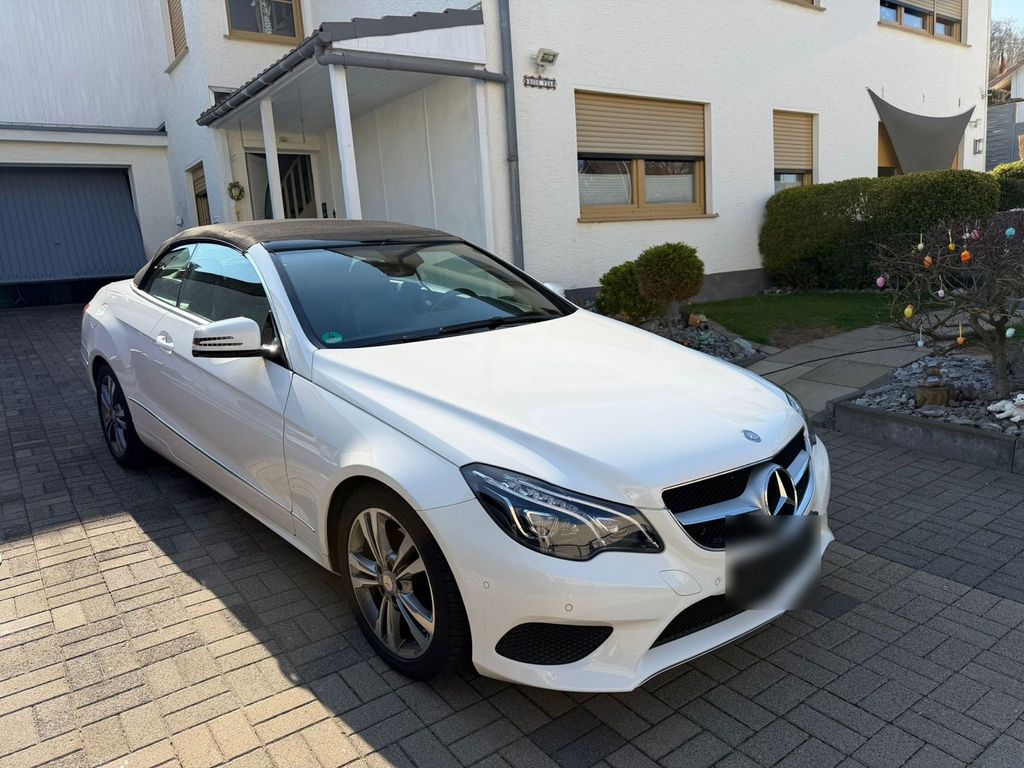 Image of Mercedes-Benz E 200