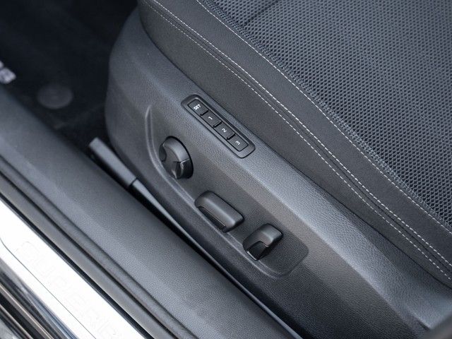 Superb Combi 2.0 TDI Style DSG AHK+MATRIX+RFK+NA