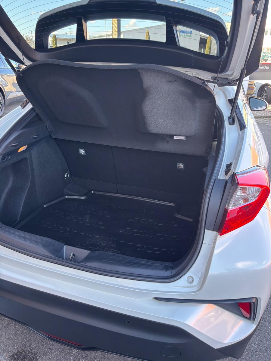 Toyota C-HR Team D 1.2 Turbo 6-Gang TOPFAHRZEUG