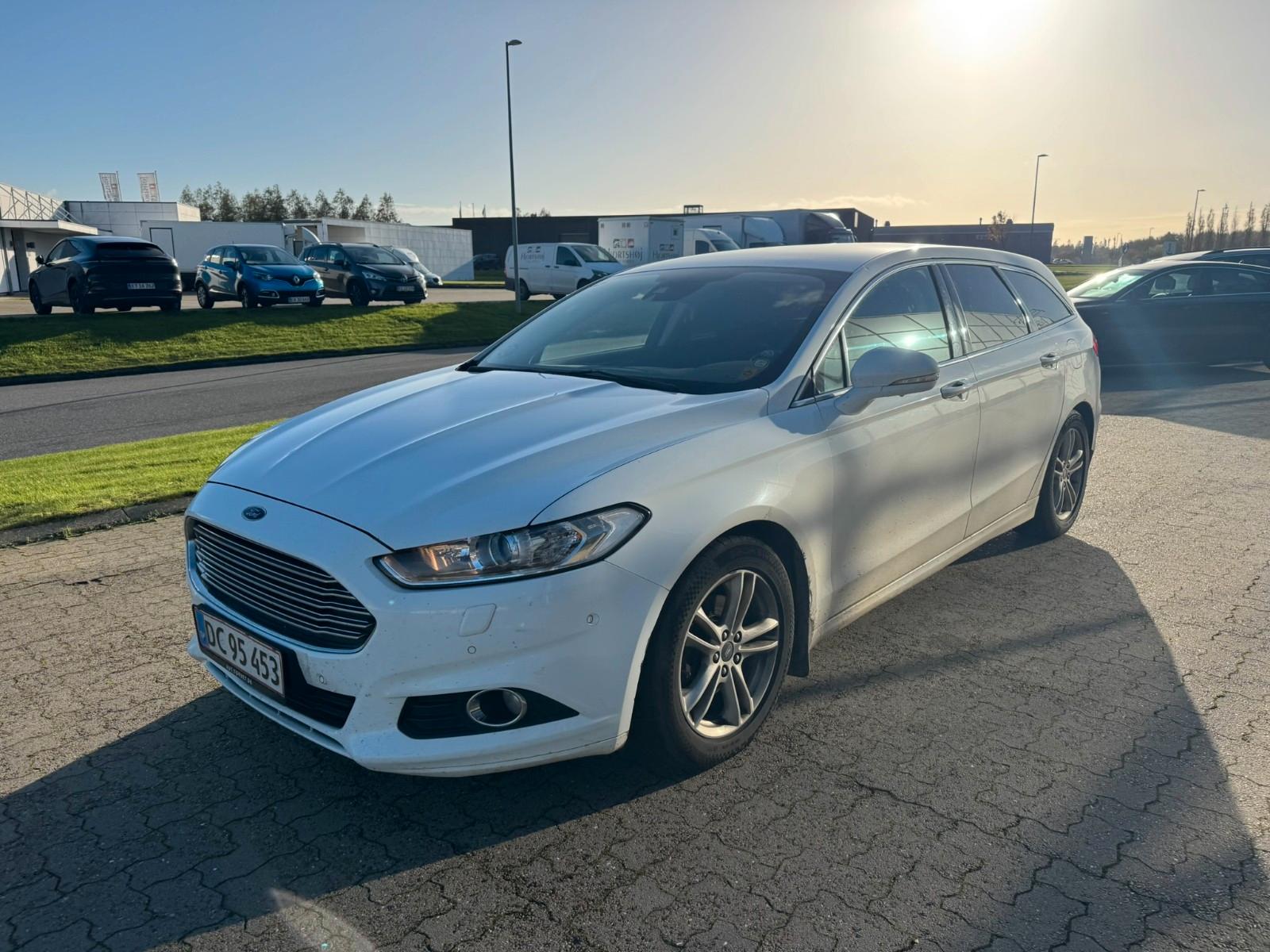Ford Mondeo 2015 — photo 7