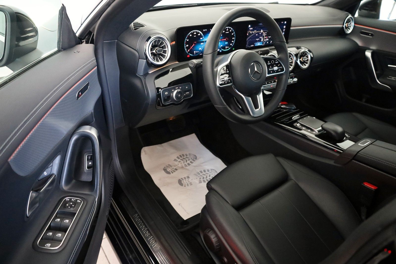 Fahrzeugabbildung Mercedes-Benz CLA 250 e Coupe Progressiv,Leder,Navi,LED,Kamera