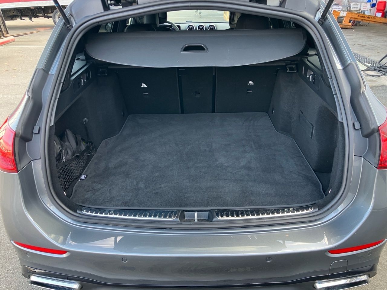 Fahrzeugabbildung Mercedes-Benz C 300 d T AMG+NIGHT+AHK+AMBIENTE+KAMERA+DAB