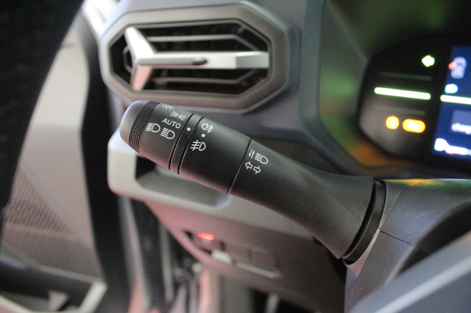 Fahrzeugabbildung Dacia Bigster hybrid 155 Expression*Winter-Plus-Paket*