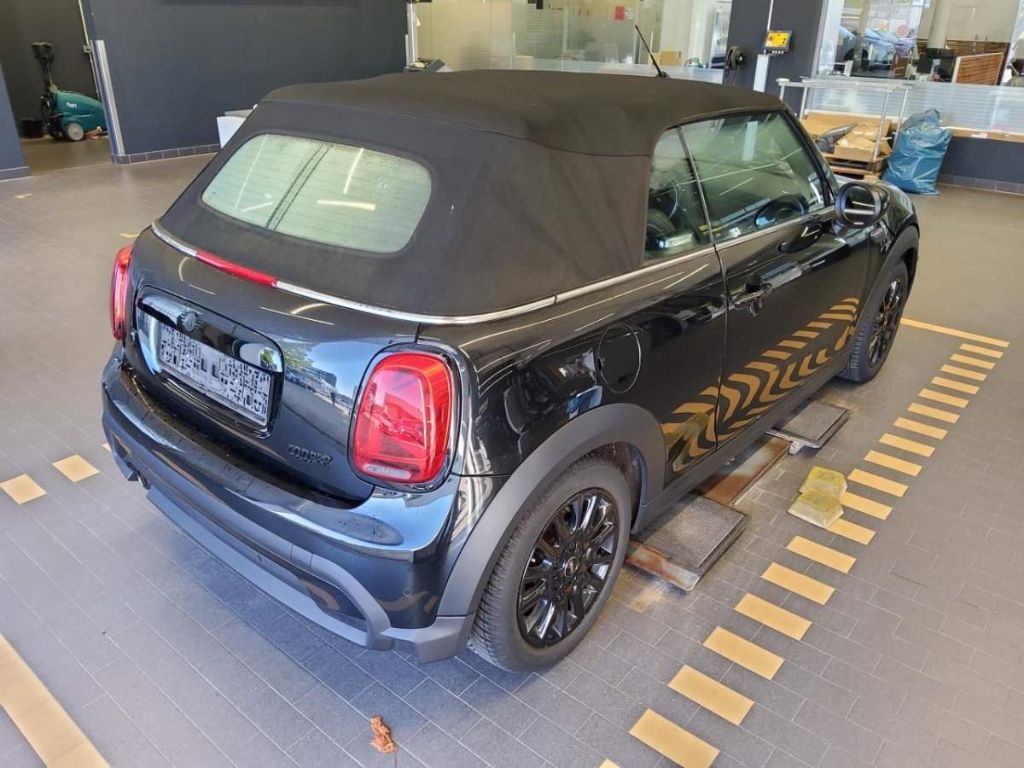 MINI Cooper Cabrio 2023