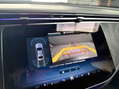 MERCEDES-BENZ E 220d/AMG-LINE/DISTR+/360GRAD/MBUX/J.STERNE
