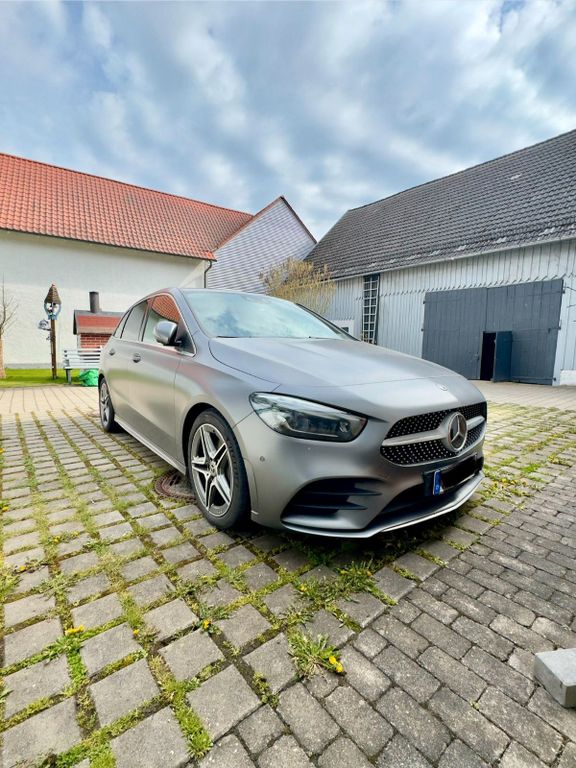 Image of Mercedes-Benz B 220