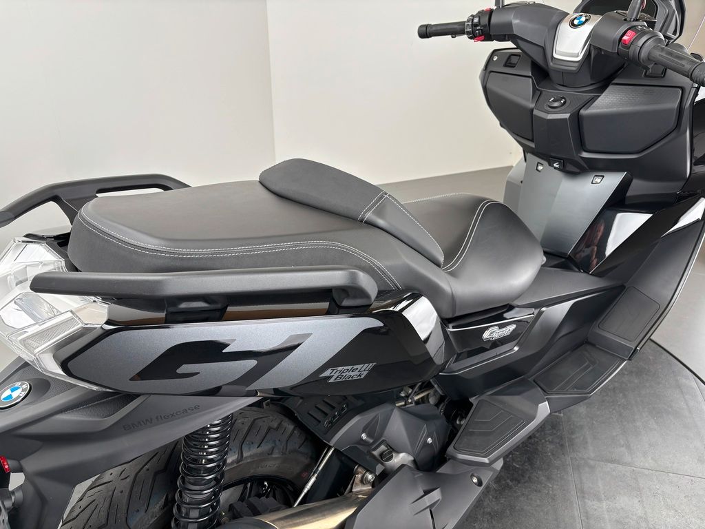 Fahrzeugabbildung BMW C400 GT *SERVICE NEU *REIFEN NEU *TÜV NEU