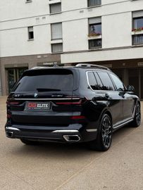 BMW X7 - 11