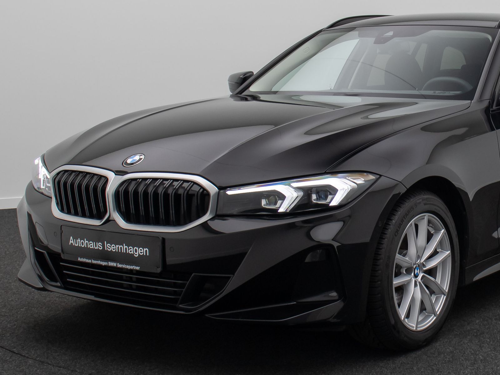 Fahrzeugabbildung BMW 318i GeschwindigReg Alarm HiFi Kamera Widscreen