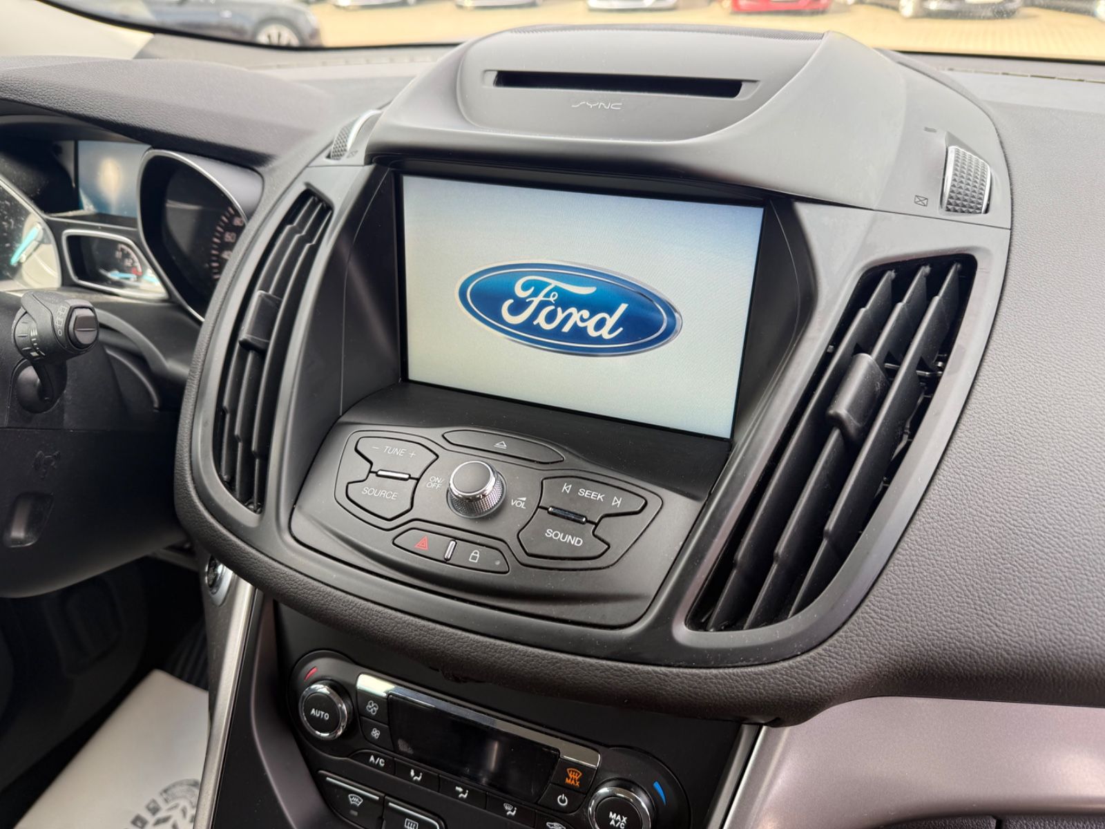 Kuga Sync Edition*2.HAND*EURO-6*NAVI*SCHECKHEFTG