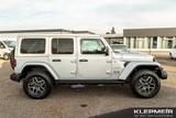 Jeep Wrangler Sahara Softtop Sky One-Touch - silberne Jeep Wrangler