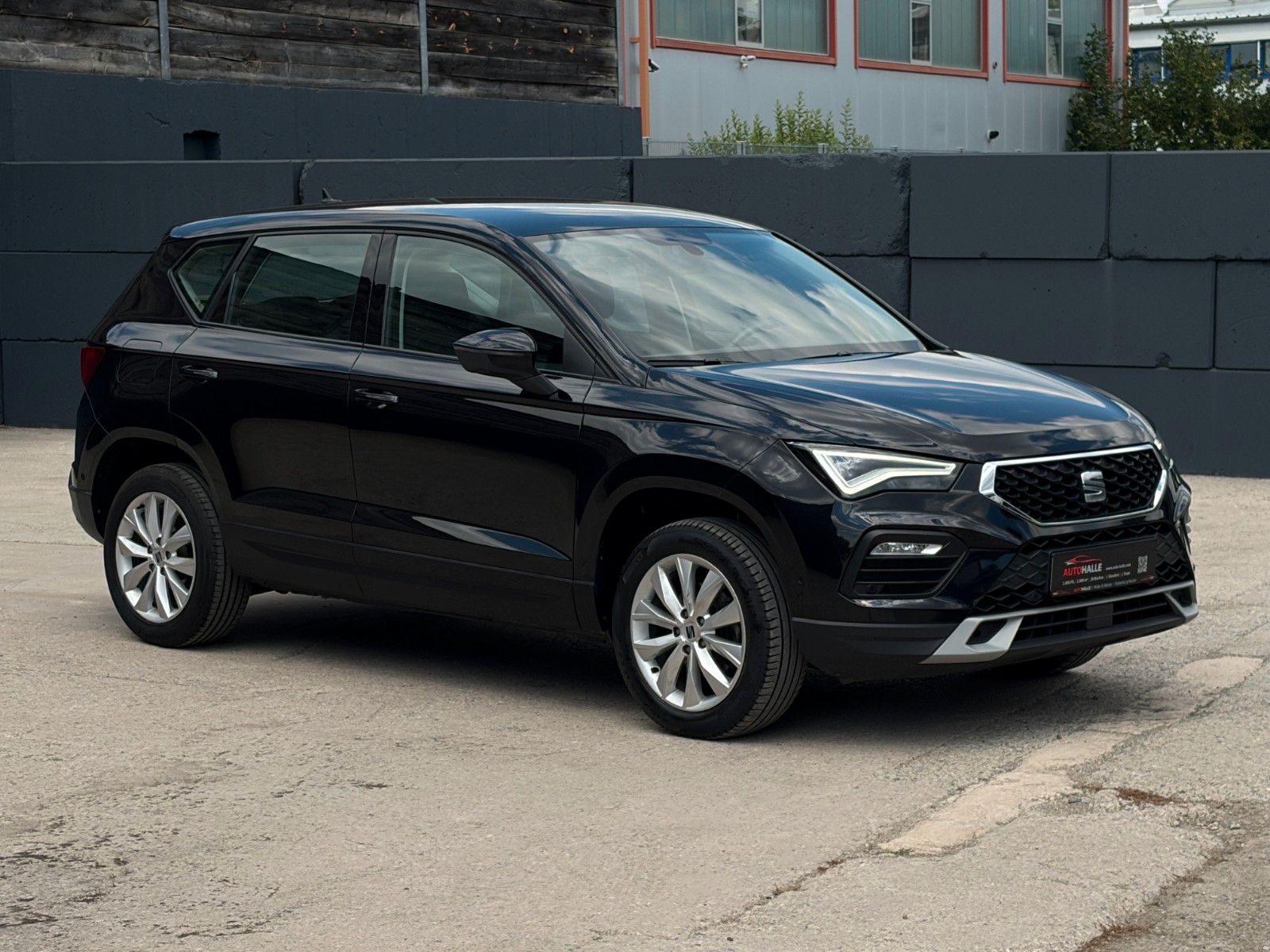 Fahrzeugabbildung SEAT Ateca Style 1,5 TSI DSG Tempomat LHZ SHZ CAM NAV