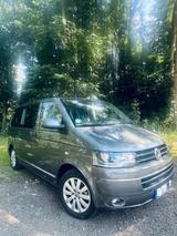 Volkswagen T5 Multivan Highline Ausstattung - Volkswagen T5 Multivan: Leder