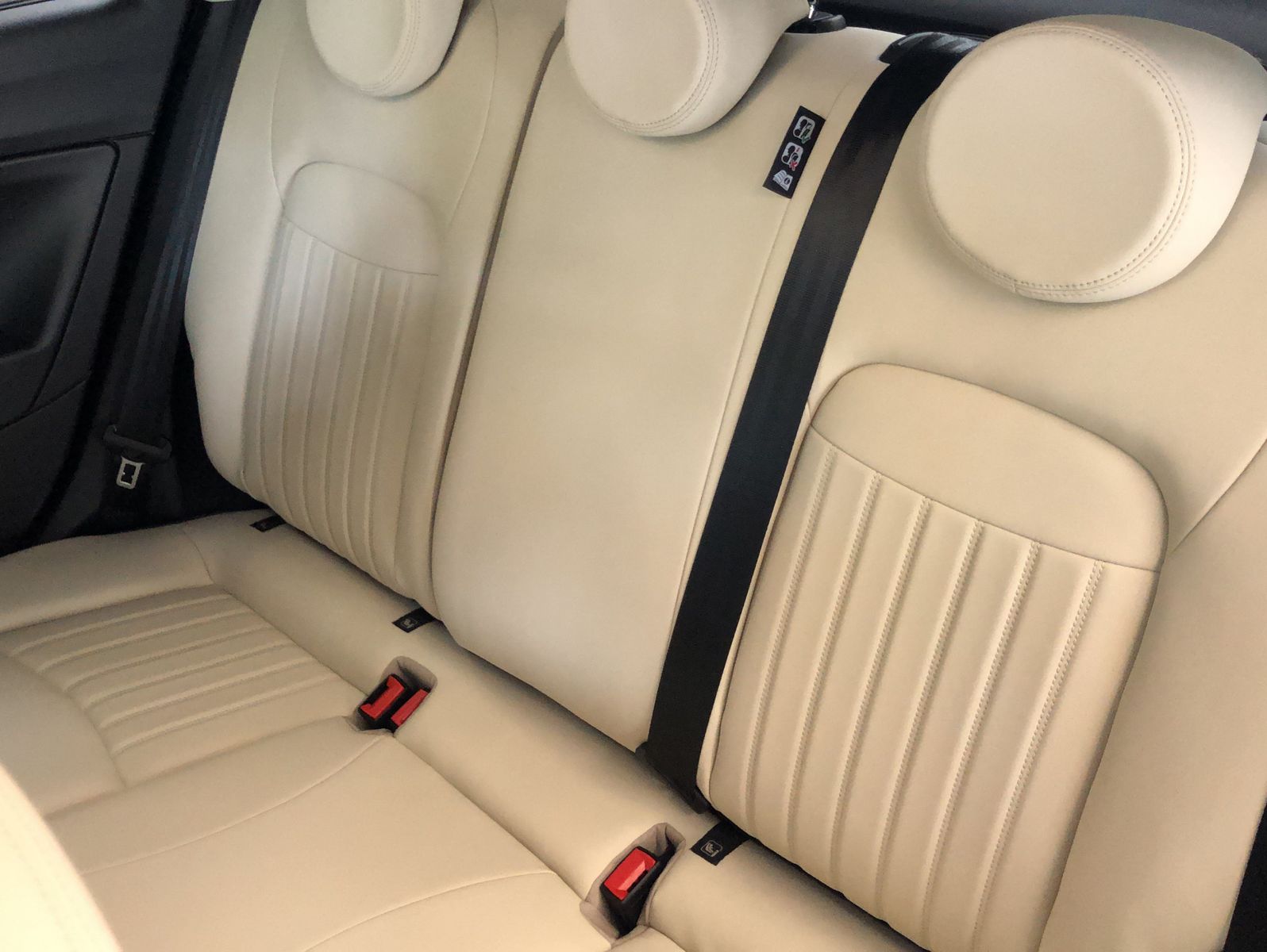 Fahrzeugabbildung Fiat 500X Yacht Club Capri