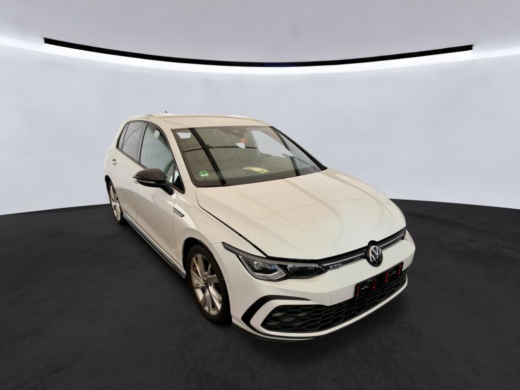 Volkswagen Golf VIII Lim. GTD DSG+ACC+DCC+MATRIX+BLACK