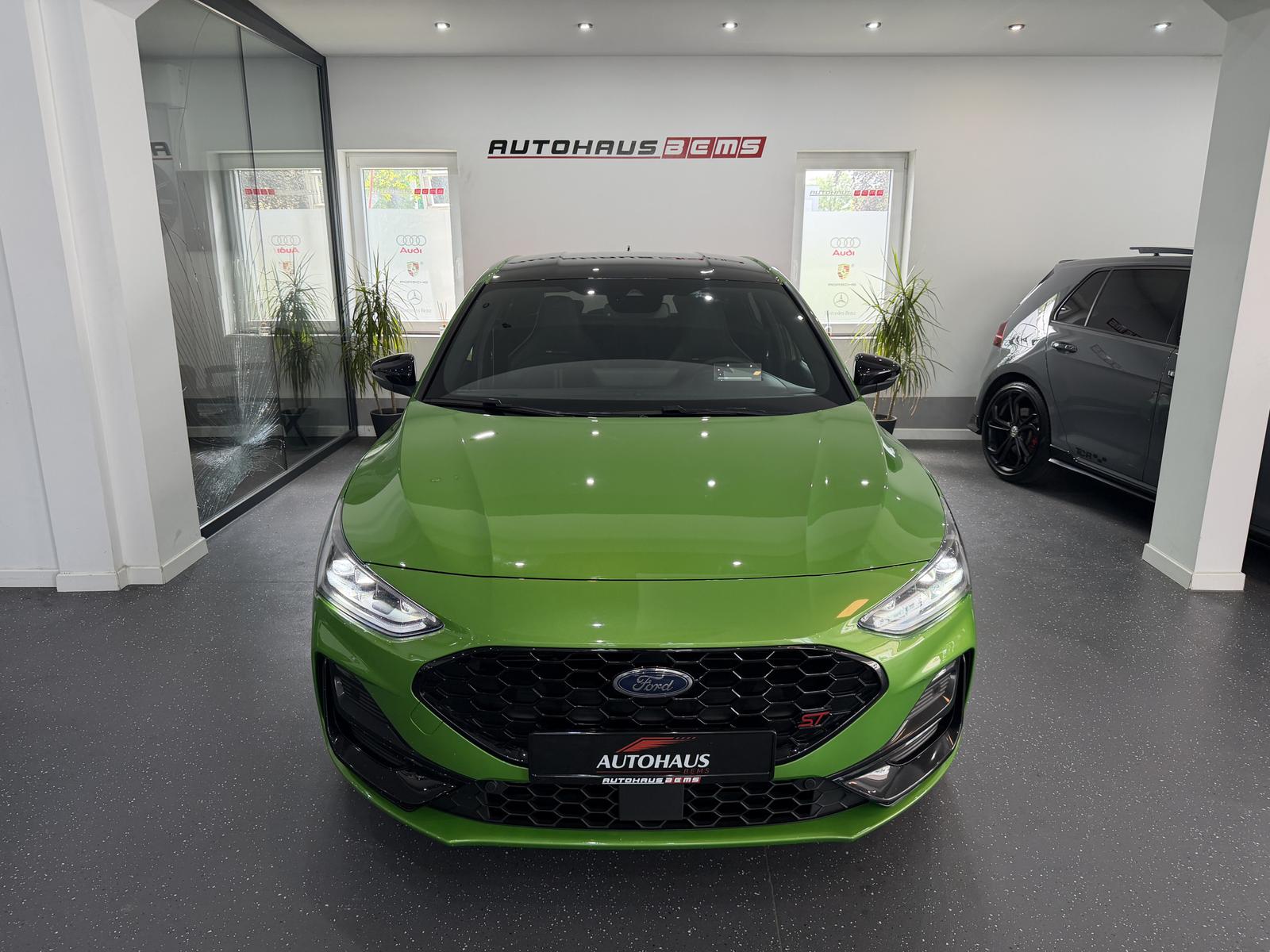Ford Focus ST X*TRACK PACK*HUD*B&O*SCHALE*NAVI*R-K