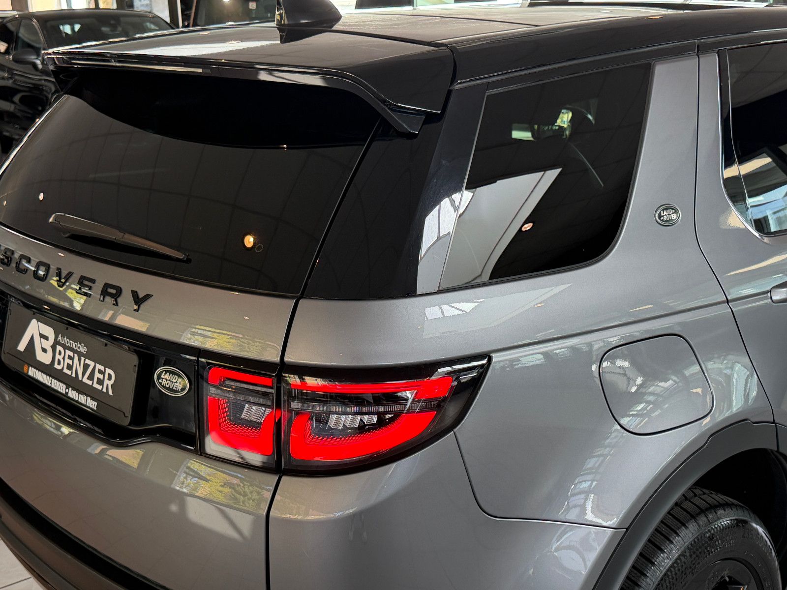 Fahrzeugabbildung Land Rover Discovery Sport AWD D200/360''KAM/LEDER/PANORAMA