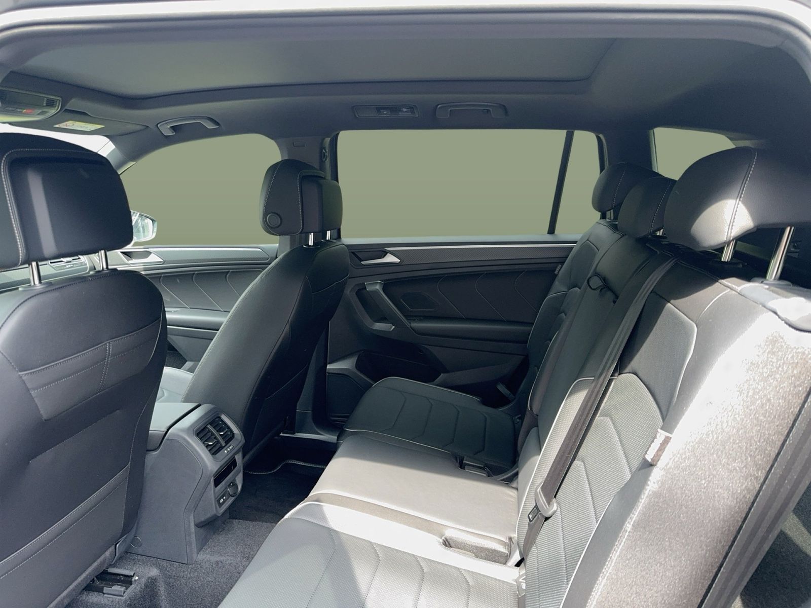 Volkswagen Tiguan Allspace - Bild 11