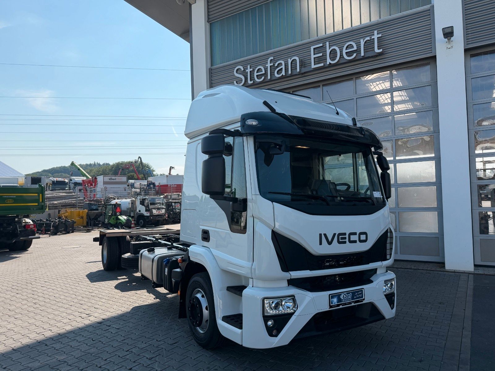 Fahrzeugabbildung Iveco Eurocargo ML140E28/P Bett AHK Klima Standheizung
