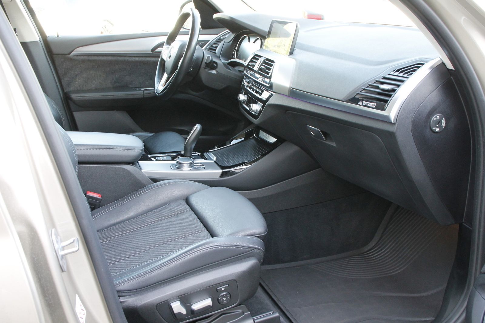 Fahrzeugabbildung BMW X3 xDrive 20 d 2.0 xDrive SAV