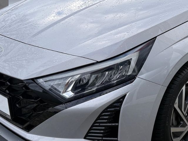 Fahrzeugabbildung Hyundai i20 Advanced 1.0 T-GDI +CARPLAY+TEMPOMAT+SHZ+RFK