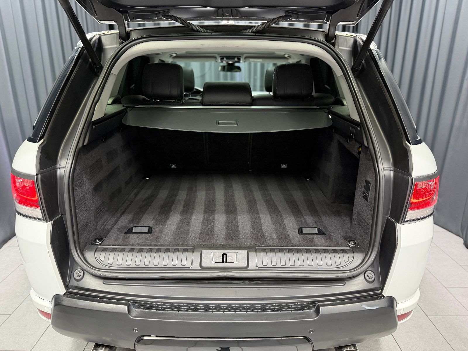 Fahrzeugabbildung Land Rover Range Rover Sport HSE Dynamic|AHK|PANO