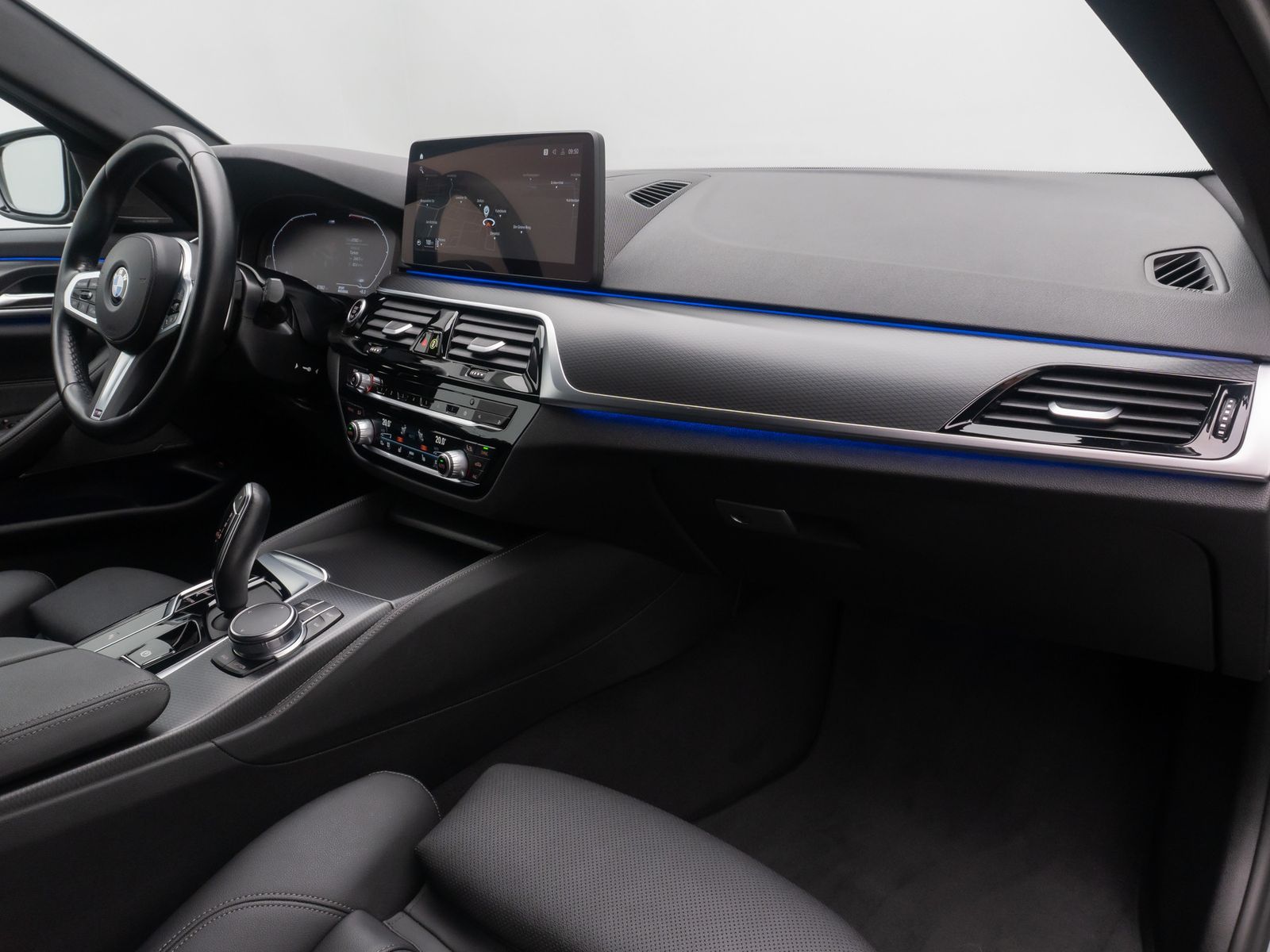 Fahrzeugabbildung BMW 530d M Sport DAB Kamera Laser AHK Komfort Alarm