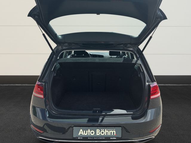 Volkswagen Golf VII Comfortline BMT Klima+AHK+PDC v+h+LED