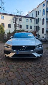 Volvo V60 D4 Geartronic Momentum Pro Momentum Pro - Volvo V60: Von Privat
