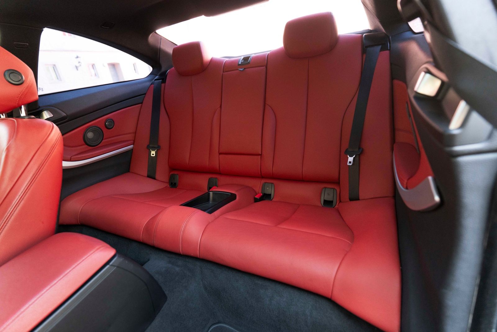 Fahrzeugabbildung BMW 430i Coupé M-SPORTPAKET HUD KAM LED H&K TOTW