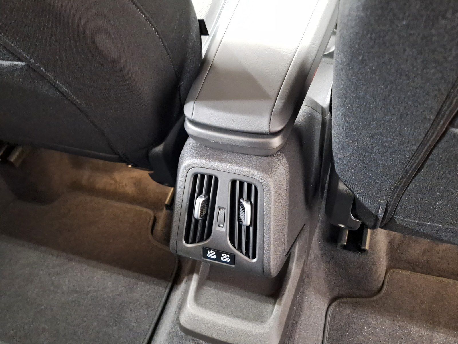 BMW 220 Active Tourer - Bild 17