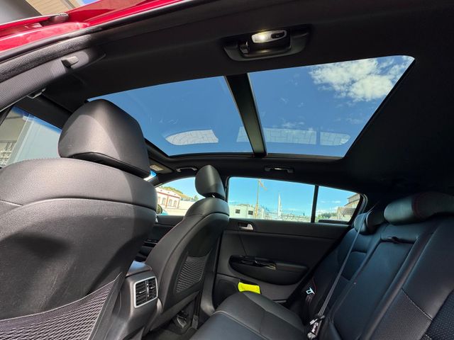 Sportage 1.6 T-GDI 4WD GT line AHK/NAV/ALU/PANO
